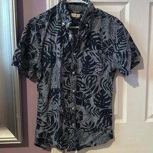 Sonoma Men’s Small Shirt
